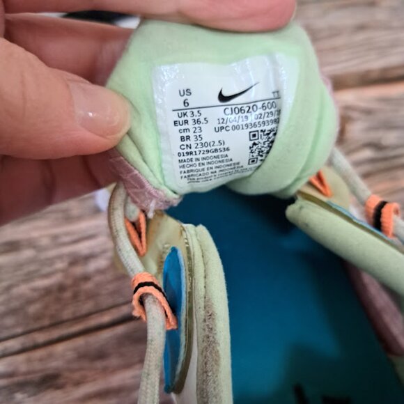 Nike Air React Running shoes size 6 women's pink mesh light weight orange - Picture 9 of 9